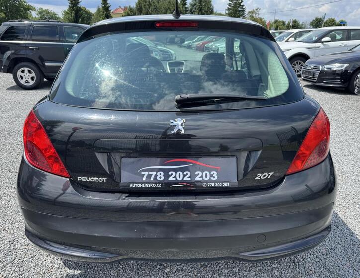 Peugeot 207 6
