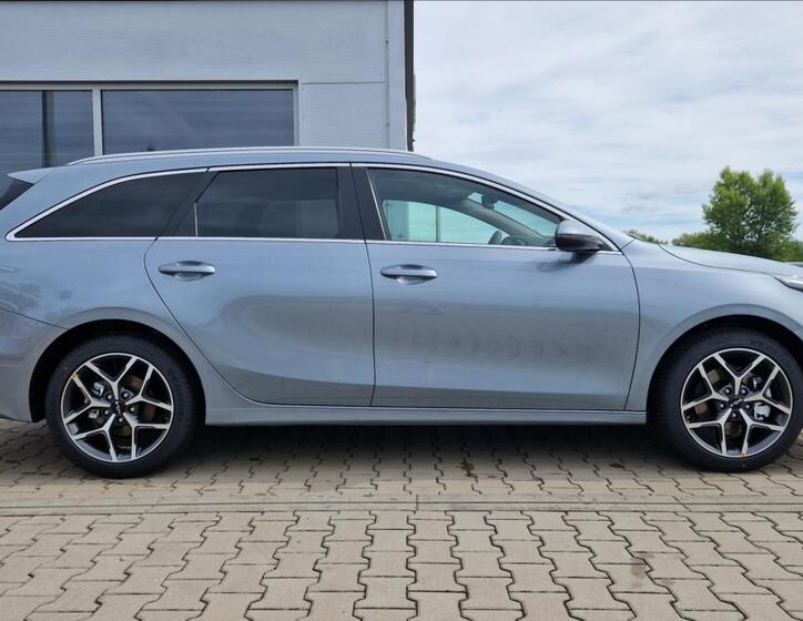 KIA Ceed 4