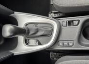 Toyota Yaris Cross 8