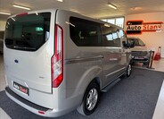 Ford Tourneo Custom 6