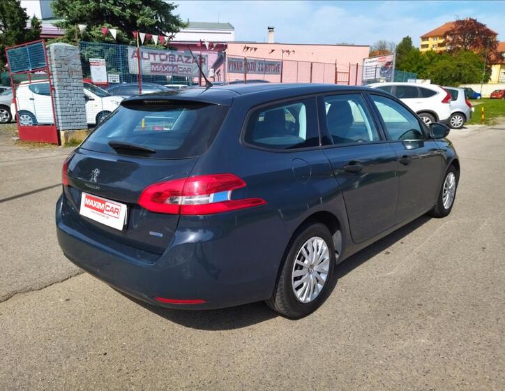Peugeot 308 5