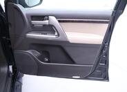 Toyota Land Cruiser 13