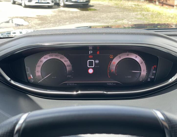 Peugeot 3008 9