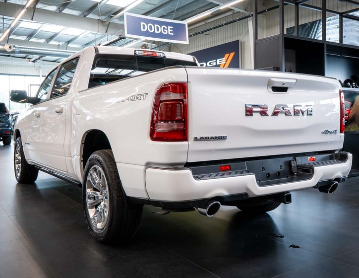 Dodge RAM 2