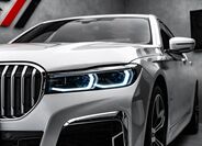 BMW Řada 7 8