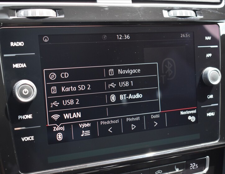 Volkswagen Golf 44