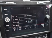 Volkswagen Golf 44