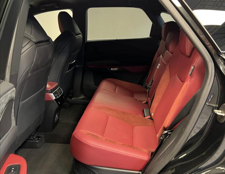 Lexus RX 500h 8