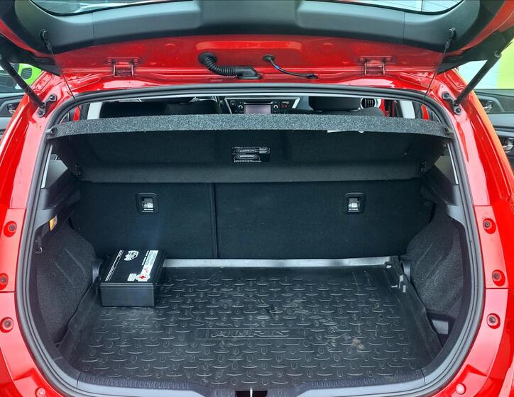 Toyota Auris 16