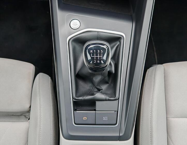 Volkswagen Golf 22