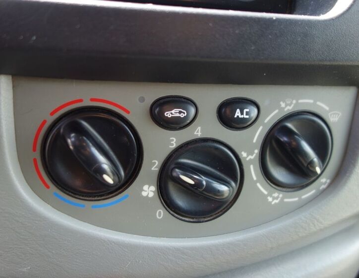 Opel Vivaro 23