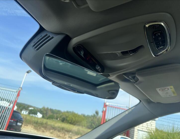 Volvo XC90 19