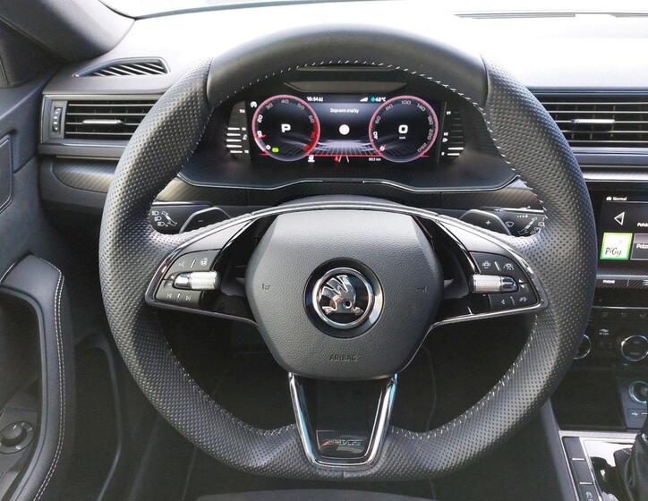 Škoda Superb 8