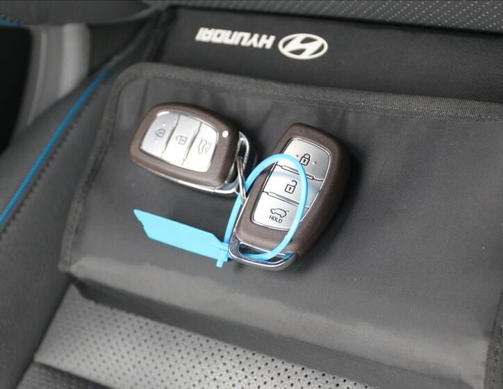 Hyundai IONIQ 55