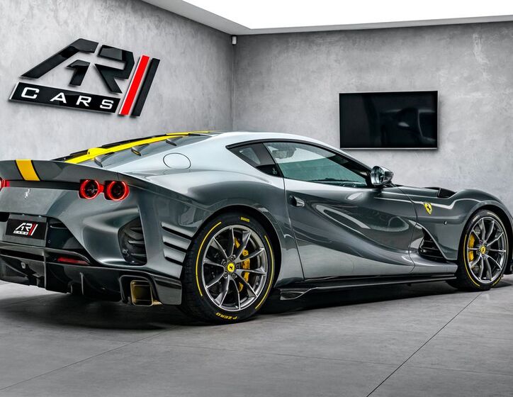Ferrari 812 3