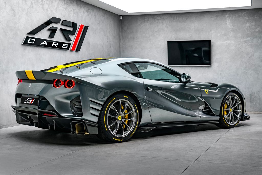 Ferrari 812
