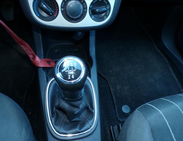 Opel Corsa 10