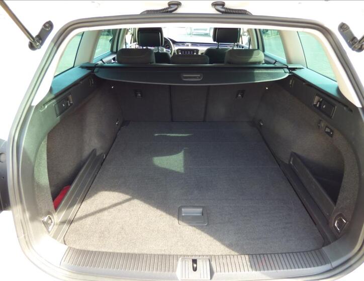 Volkswagen Passat 49