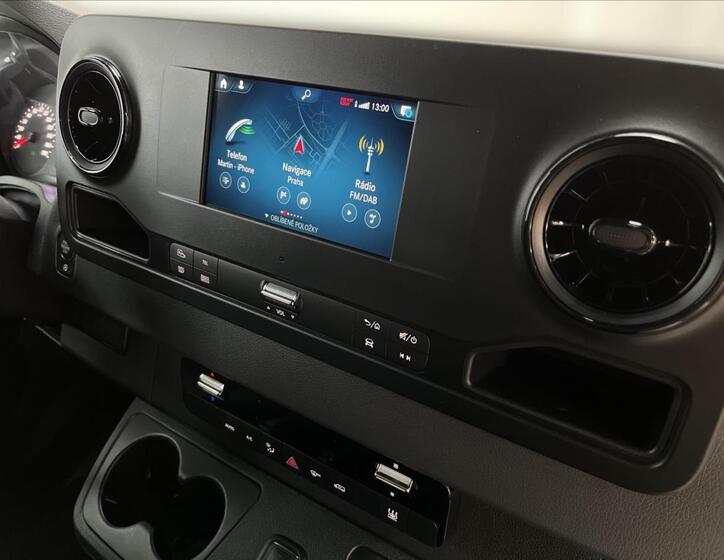 Mercedes-Benz Sprinter 18