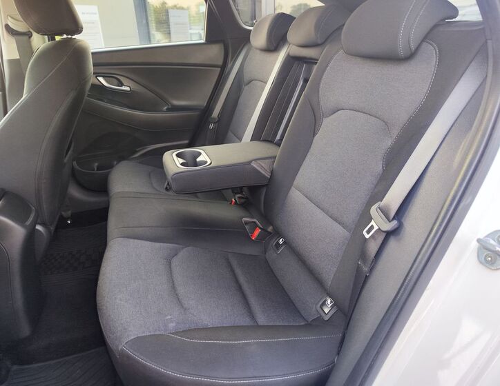 Hyundai i30 10