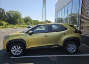 Toyota Yaris Cross 4