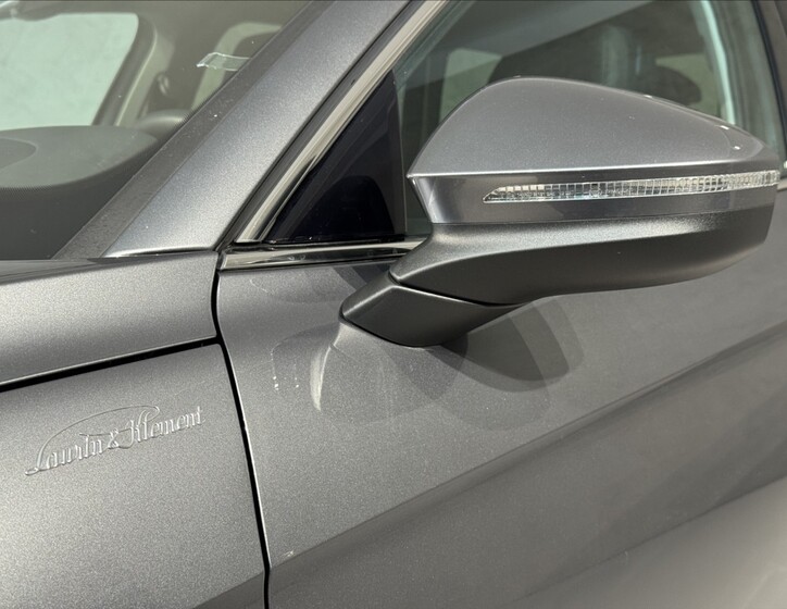 Škoda Superb 8