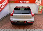 Volvo XC40 8