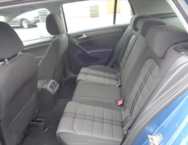 Volkswagen Golf 14