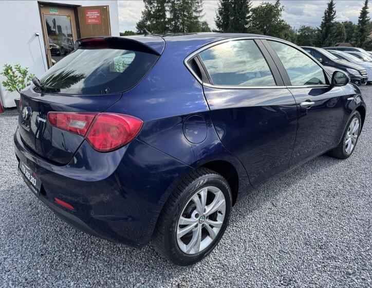 Alfa Romeo Giulietta 7