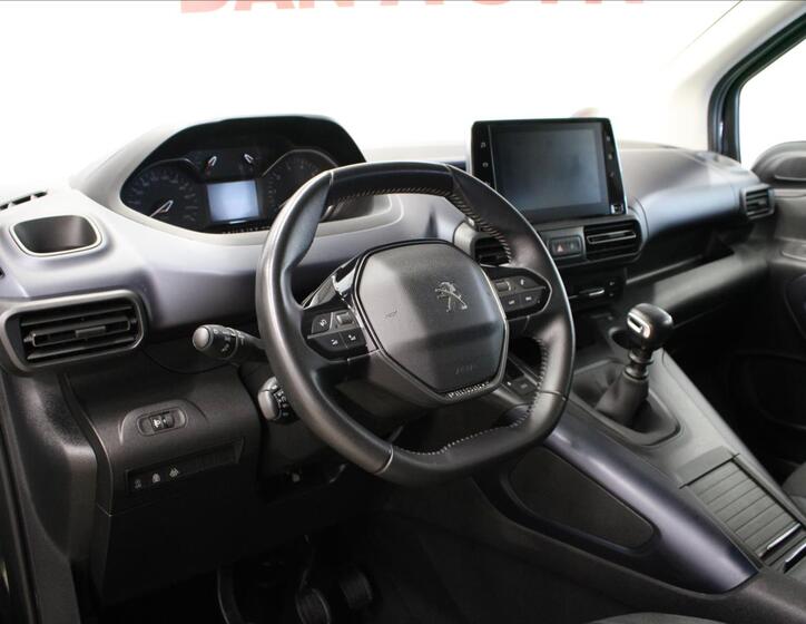 Peugeot Rifter 10