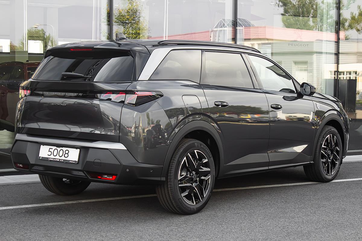 Peugeot 5008