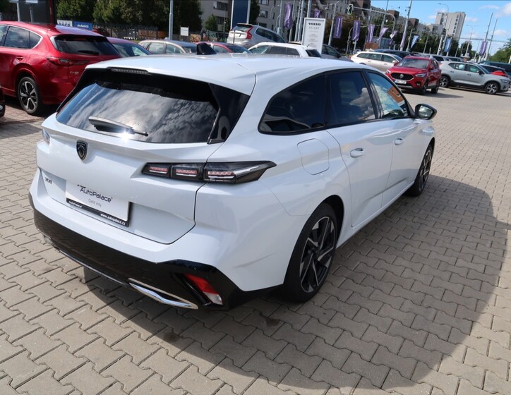 Peugeot 308 4