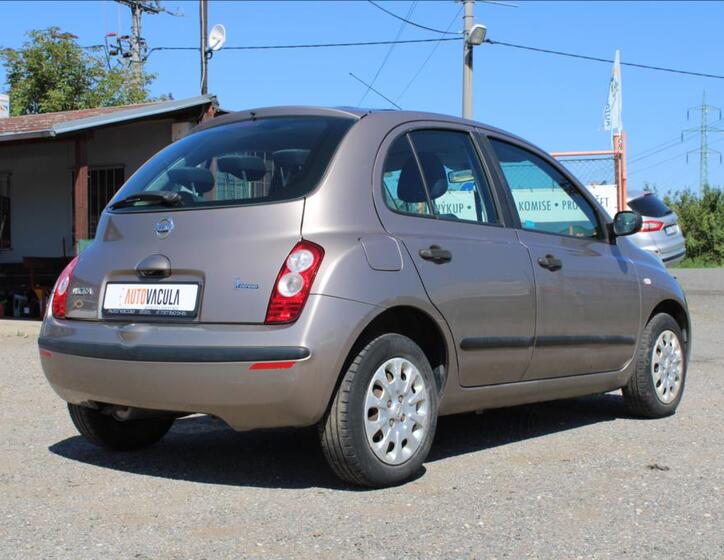 Nissan Micra 5