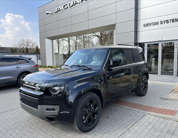 Land Rover Defender 1