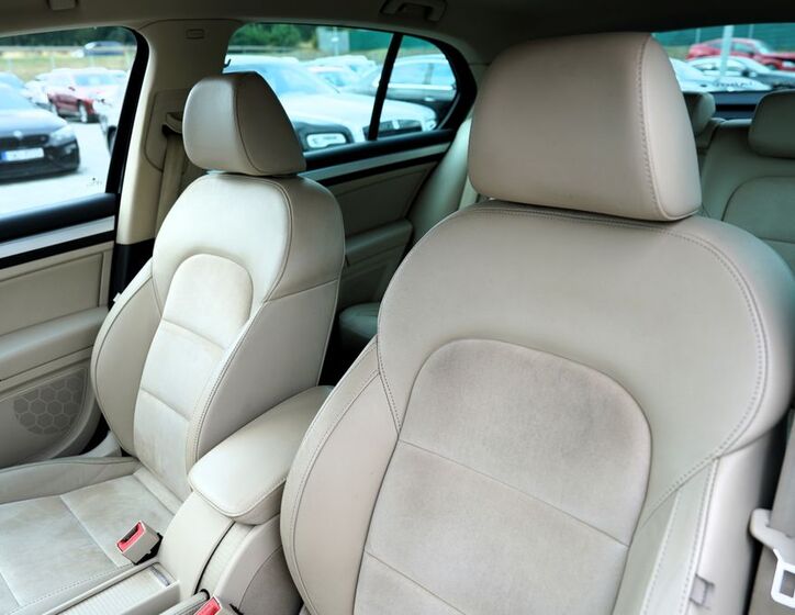 Škoda Superb 22