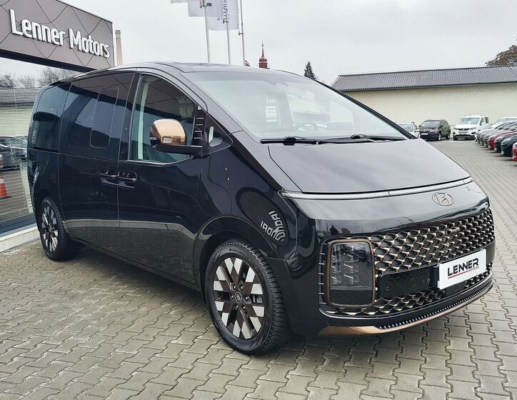 Hyundai Staria 3