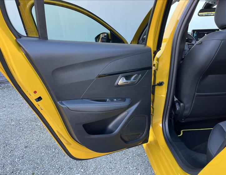 Peugeot 208 50
