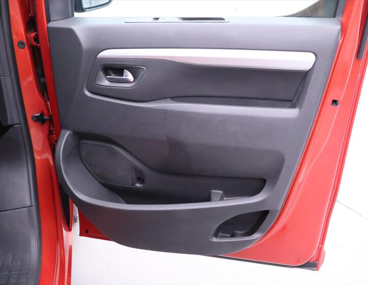Toyota ProAce 13