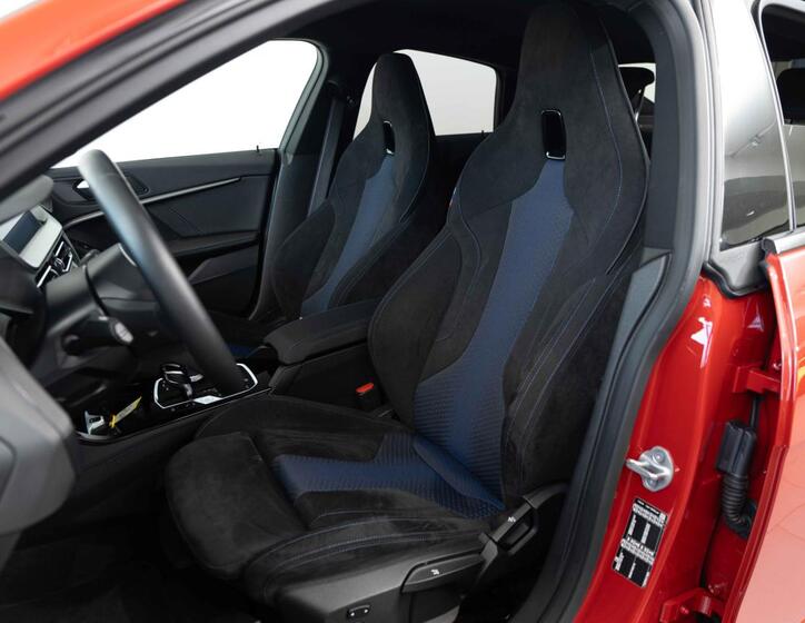 BMW Řada 2 16