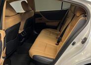 Lexus ES 300h 8