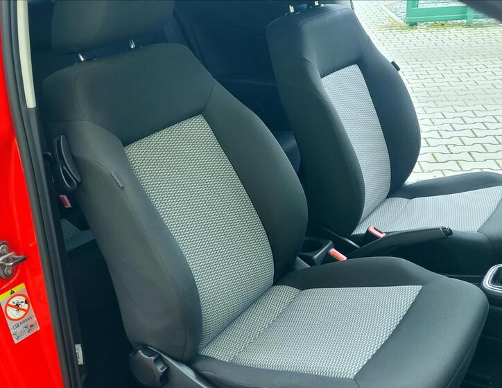 Volkswagen Polo 22