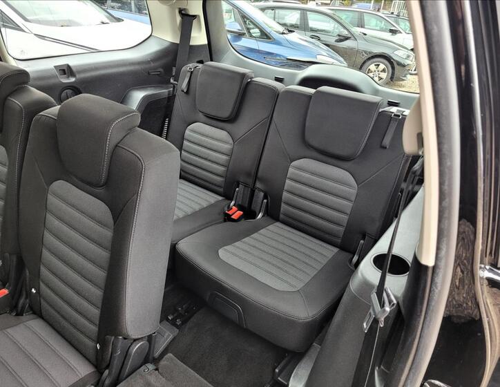 Ford Galaxy 15