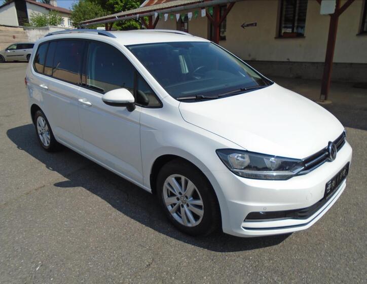 Volkswagen Touran 7