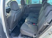 Peugeot 5008 8