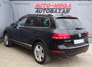 Volkswagen Touareg 8