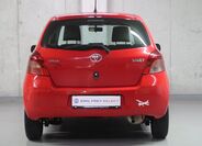 Toyota Yaris 6