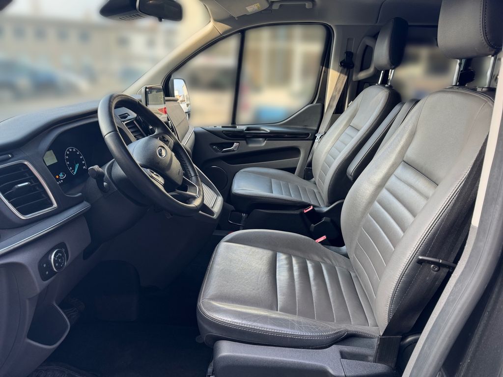 Ford Tourneo Custom