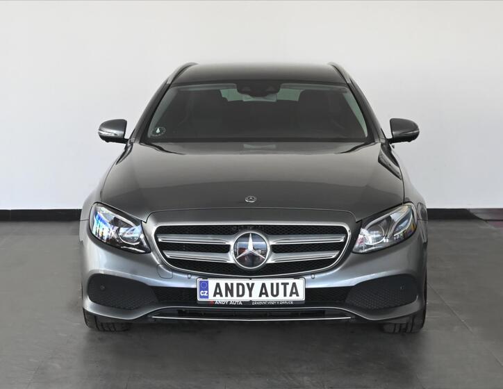 Mercedes-Benz Třídy E 2