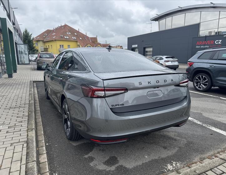 Škoda Superb 5