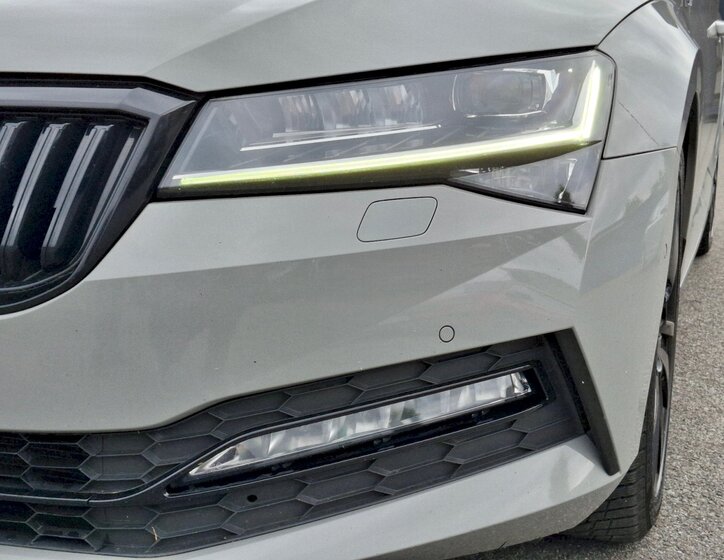 Škoda Superb 32